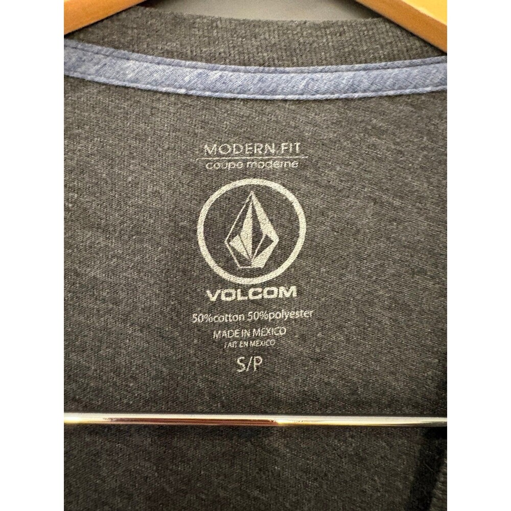 Volcom - Picture 2 of 2